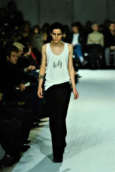 Look 3